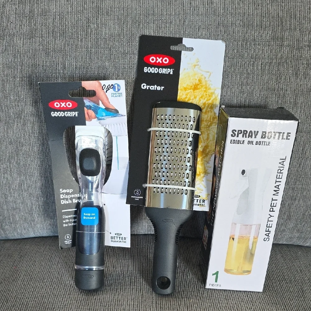 Oxo Good Grips Soap Dispensing Dish Brush and Grater And Spray Bottle‎ Set